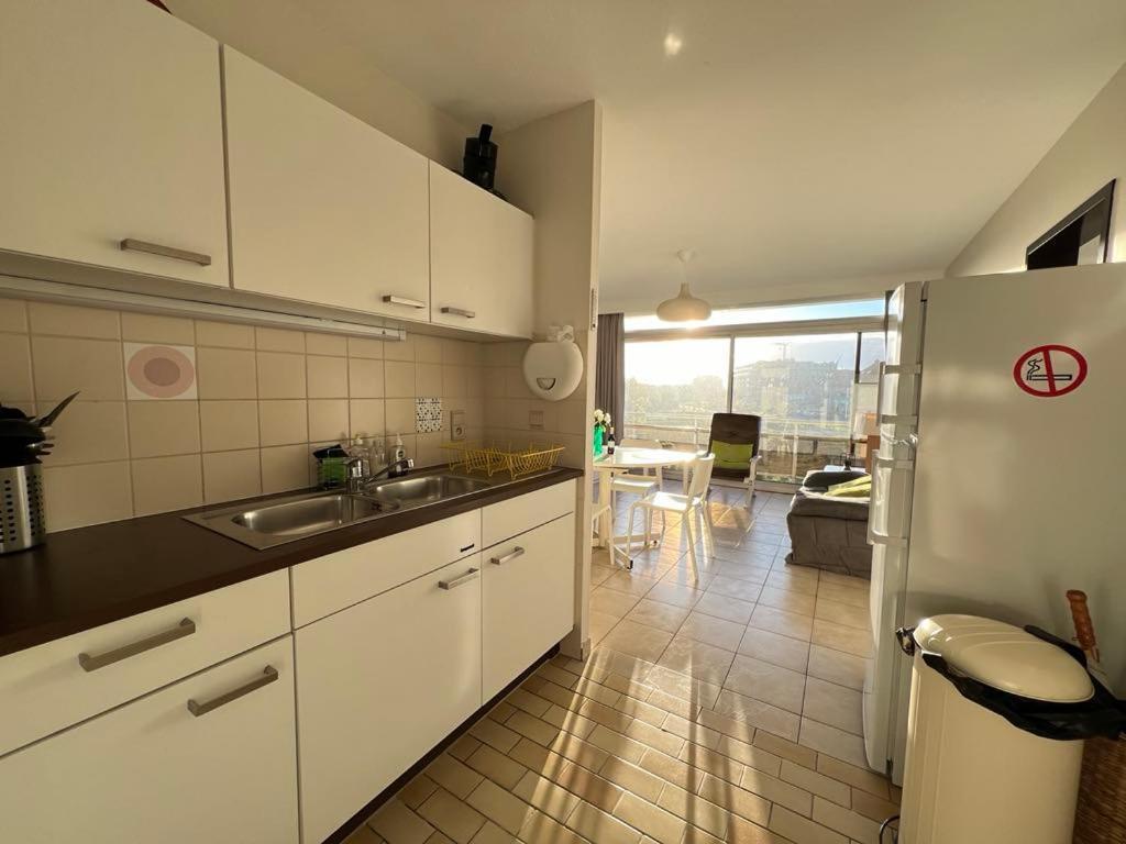Appartement Residentie Astrid Met Private Parking Бредене Екстериор снимка