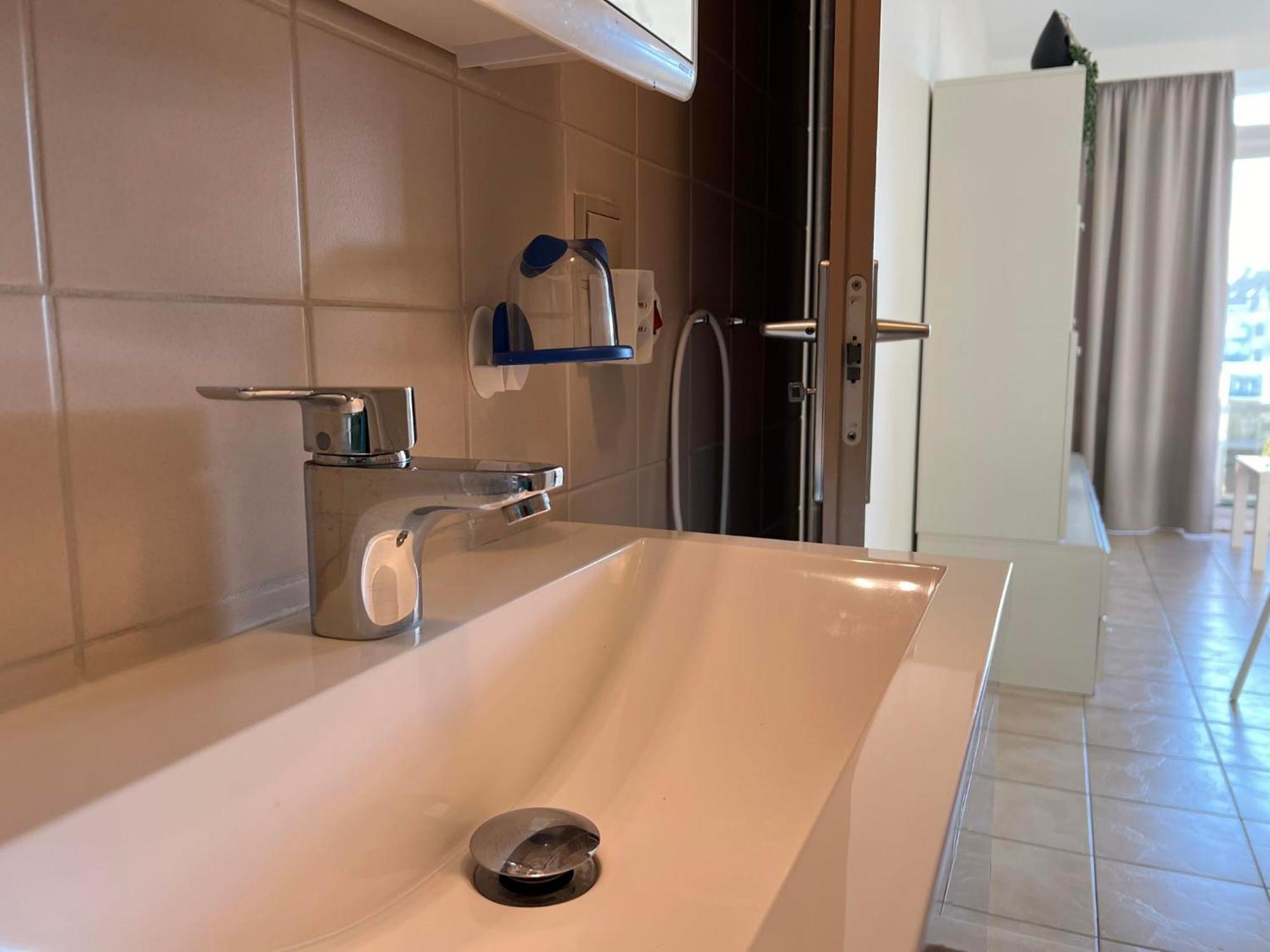 Appartement Residentie Astrid Met Private Parking Бредене Екстериор снимка