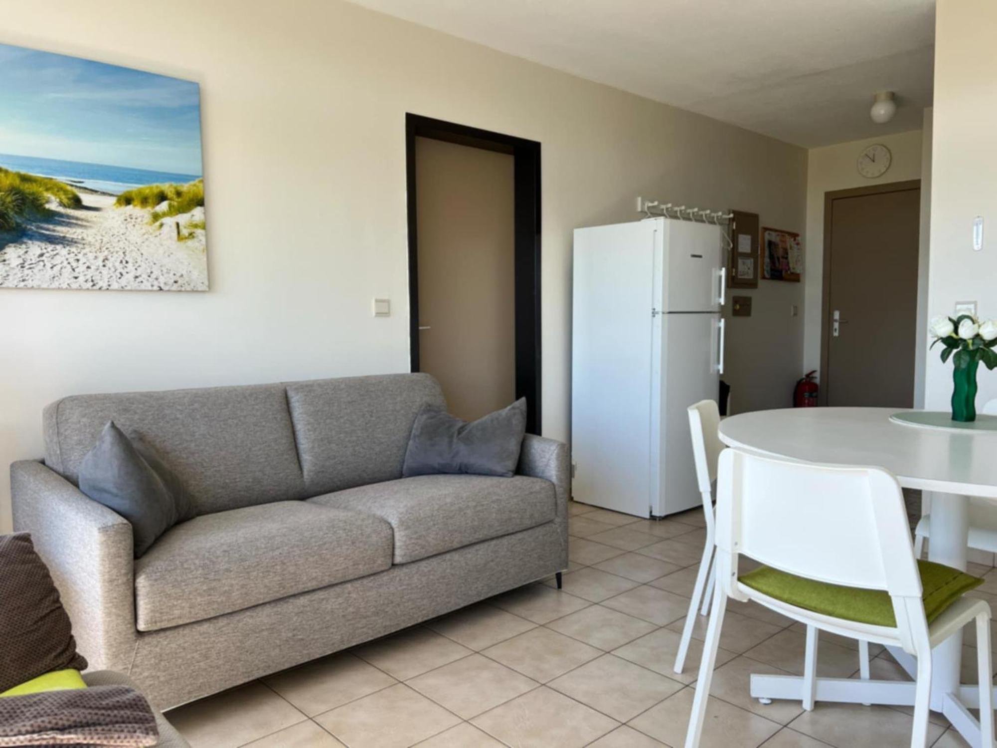 Appartement Residentie Astrid Met Private Parking Бредене Екстериор снимка